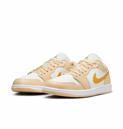 Кросівки жіночі Nike 1 Low White/Beige DC0774-170