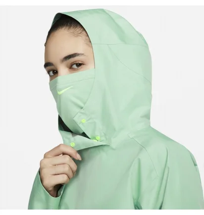 Куртка жіноча Nike Gore-Tex Trail Jacket Green DM7565-308