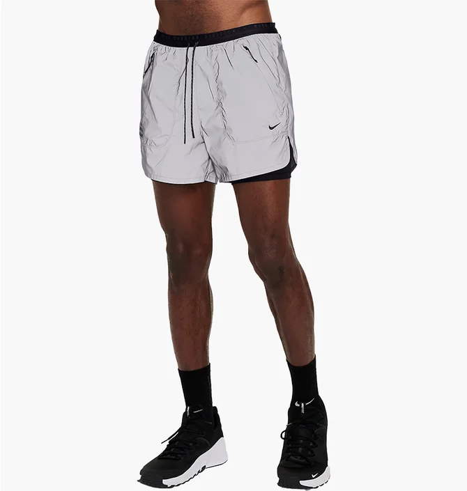 Шорты мужские Nike Running Division 4 Dri-Fit Adv Reflective 2-In-1 Running Shorts Metallic FZ1123-035