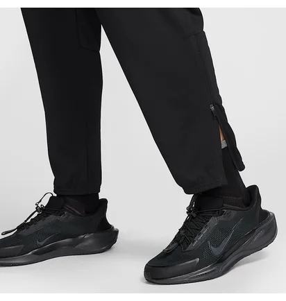 Штаны мужские Nike Challenger Black HJ3590-010