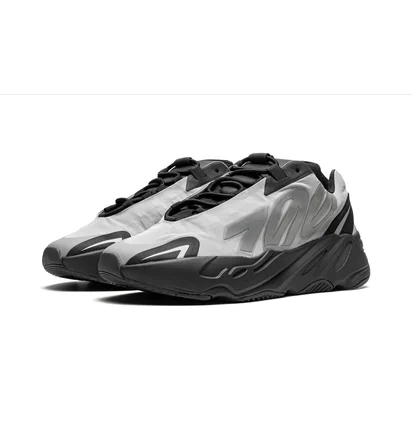 Кросівки чоловічі Adidas Yeezy 700 Mnvn Grey GW9524