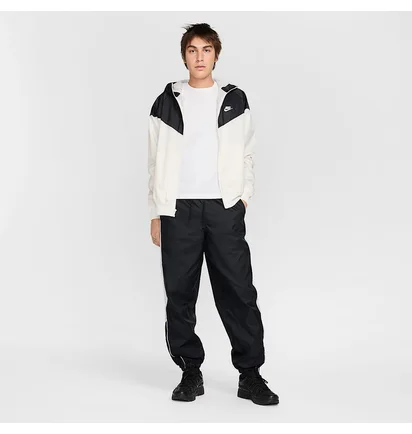 Ветровка мужская Nike Nsw Heritage Windrunner White/Black DA0001-136