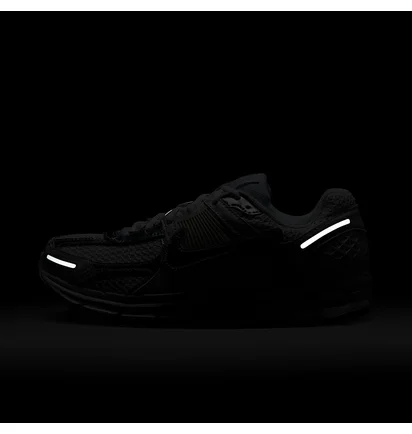 Кросівки жіночі Nike Air Zoom Vomero 5 White/Metallic HF7723-100