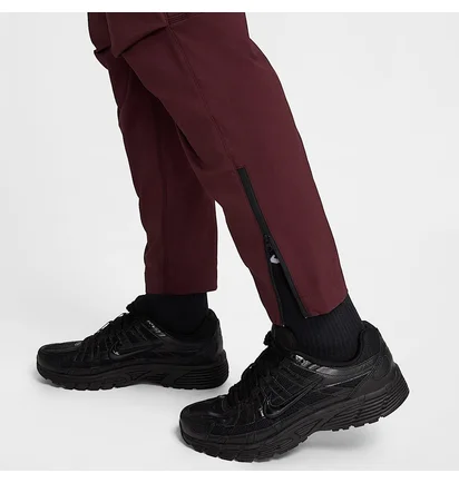 Штаны мужские Nike Tech Woven Pants Bordo HM8241-652