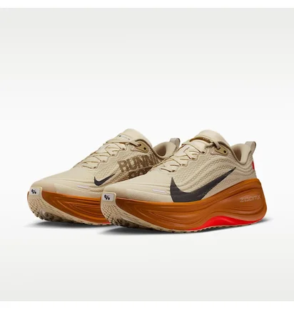 Кроссовки мужские Nike Vomero Plus MenS Road Running Shoes Brown/Beige IM6679-258