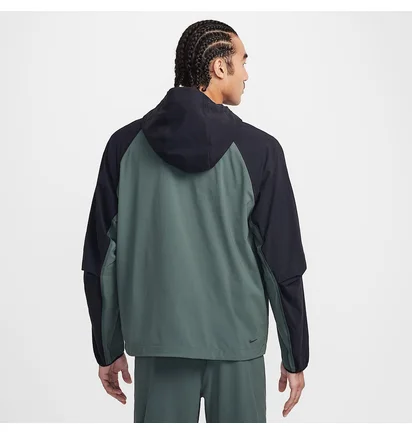 Вітровка чоловіча Nike Tech Woven Black/Green HM7151-338