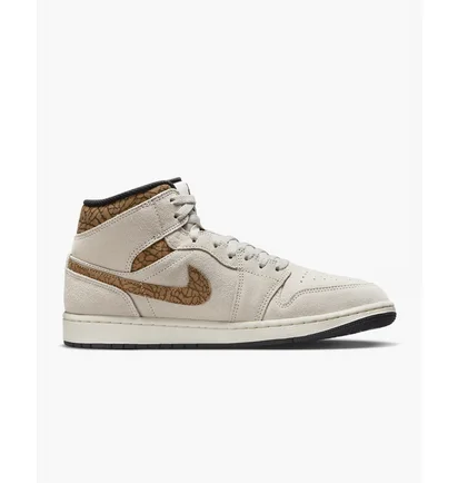 Кросівки чоловічі Air Jordan 1 Mid Se MenS Shoes Beige DZ4129-102