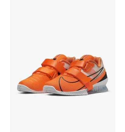 Кросівки унісекс Nike Romaleos 4 Orange CD3463-801