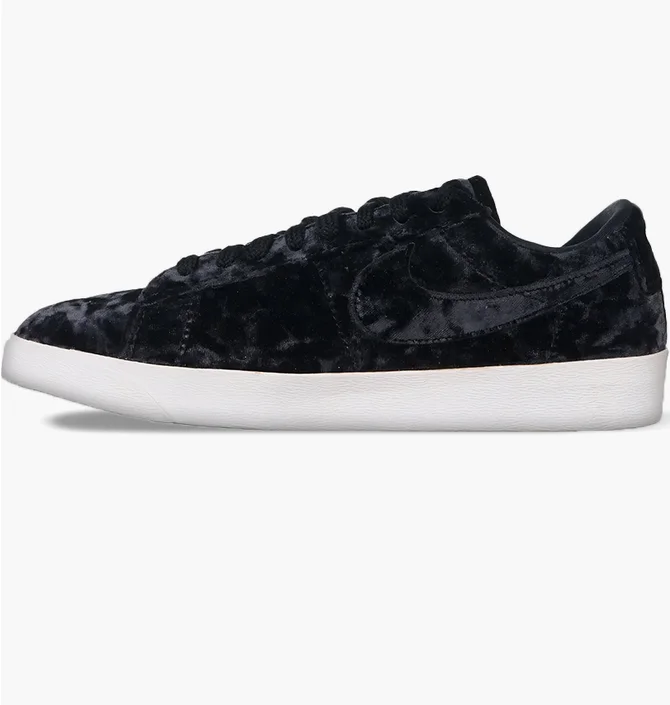 Кроссовки женские Nike W Blazer Low Lx Black AA2017-003