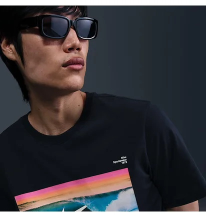 Футболка чоловіча Nike Sportswear Black HJ0760-010