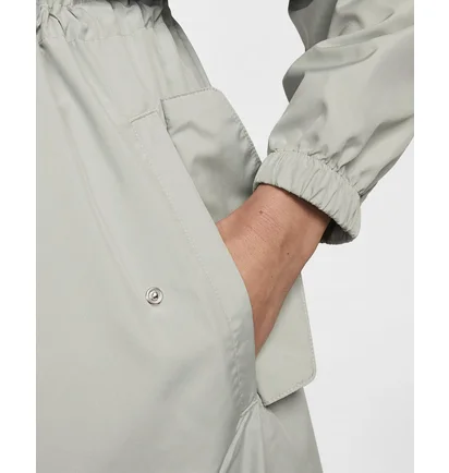 Пальто женское Nike Trencz Sportswear Essential Grey FN2843-370