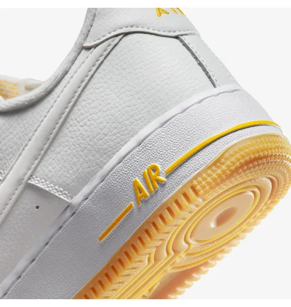 Кроссовки мужские Nike Air Force 1 07 White DZ4512-100