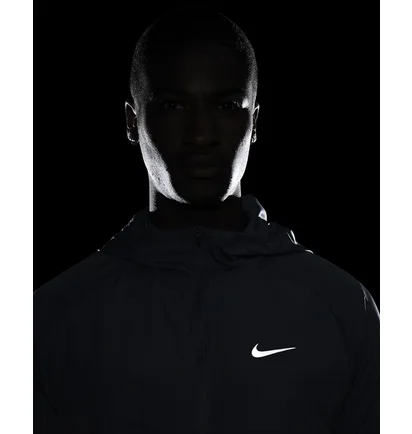 Вітровка чоловіча Nike Repel Miler Green DD4746-084