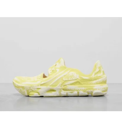 Тапочки мужские Nike Ispa Universal Women Yellow DM0886-102