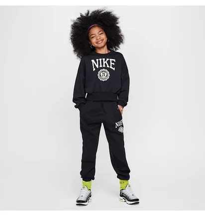 Свитшот детский Nike Sportswear Club Girls French Terry Crew Black HJ3373-010