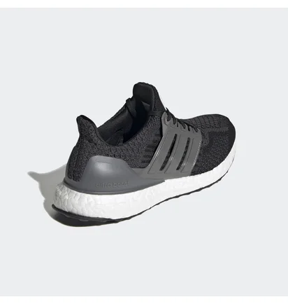 Кроссовки женские Adidas Ultraboost 5.0 Dna Black Fz1853