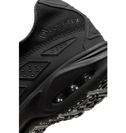 Кросівки жіночі Nike Air Max Sndr Gore-Tex Black Smoke Grey Black FZ4238-001