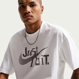 Футболка мужская Nike Sportswear White IH1375-100