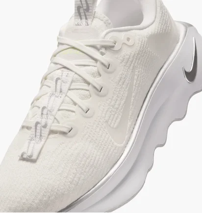 Кроссовки женские Nike Motiva Summit White DV1238-111