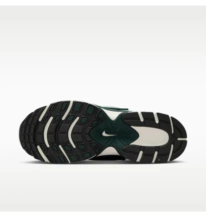 Кроссовки женские Nike V5 Rnr Grey HQ7901-300