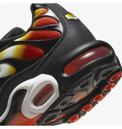 Кросівки чоловічі Nike Air Max Plus Orange Dr8581-800