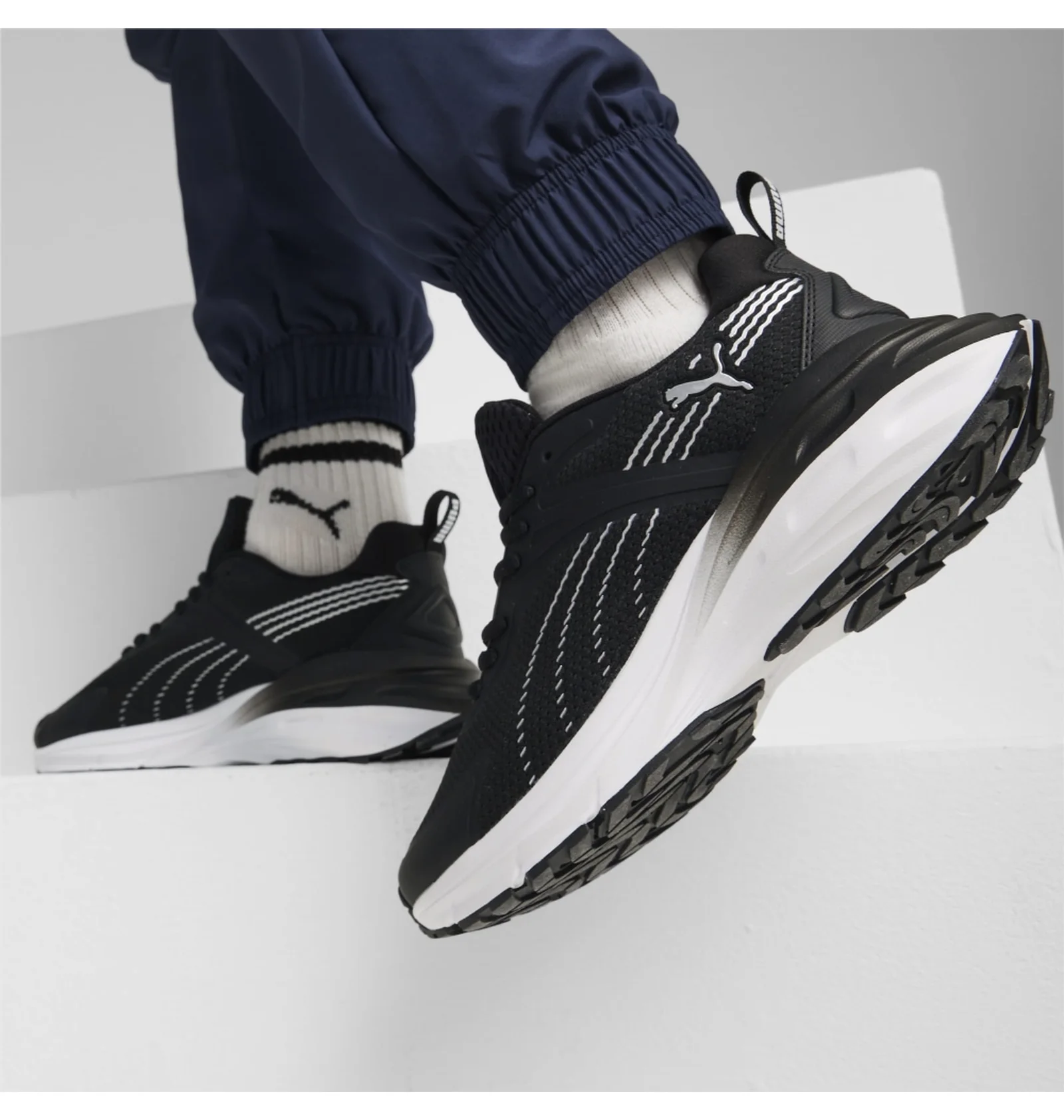 ᐉ Кросівки унісекс Puma Hypnotic Black 395235-02 - придбати в
