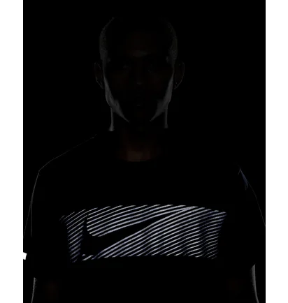 Футболка мужская Nike Miler Flash Dri-Fit Uv Short-Sleeve Running Top Blue FN3051-476