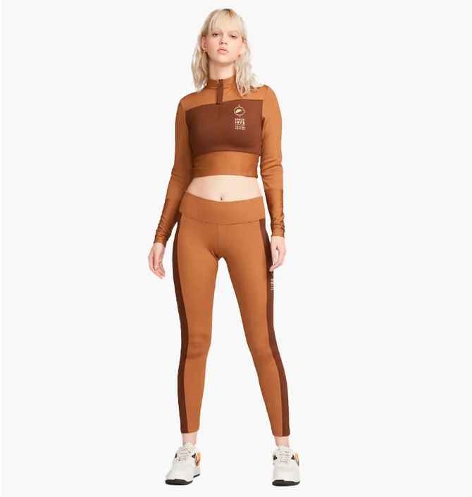 Спортивный костюм женский Nike Sportswear Tech Brown FD4236-270__FD4237-270