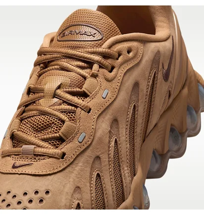 Кросівки чоловічі Nike Air Max Dn8 Lthr Brown IB6381-200