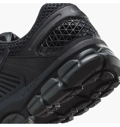 Кроссовки женские Nike Zoom Vomero 5 Se Black IB4397-001