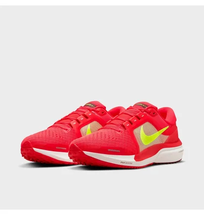 Кросівки чоловічі Nike Vomero 16 Running Shoes Red Da7245-600