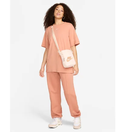 Футболка женская Nike W Nsw Tee Essntl Lbr Orange FD4149-212