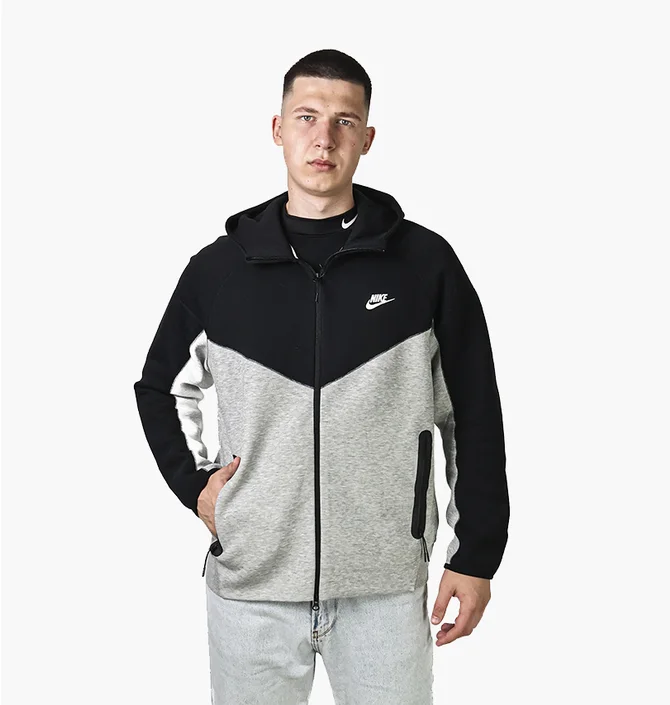 ウォーキング・ランニングウェア Nike Tech Fleece Windrunner Hoodie 90099268-main-670x705_-jpg-84.webp