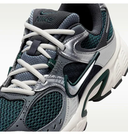 Кроссовки женские Nike V5 Rnr Grey HQ7901-300