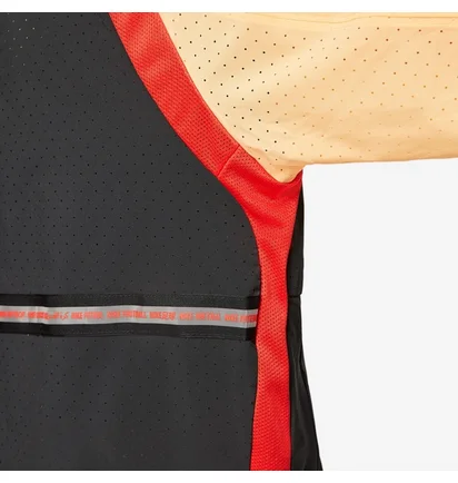 Куртка женская Nike Fc Jacket Fz 20 Black/Beige CK2700-010