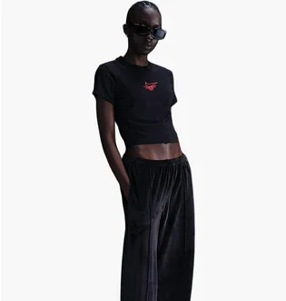 Футболка жіноча Nike Sportswear Chill Knit Slim Cropped Black HF9534-010