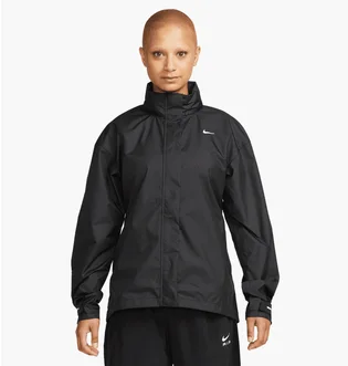 Куртка женская Nike Fast Repel Black FB7451-010