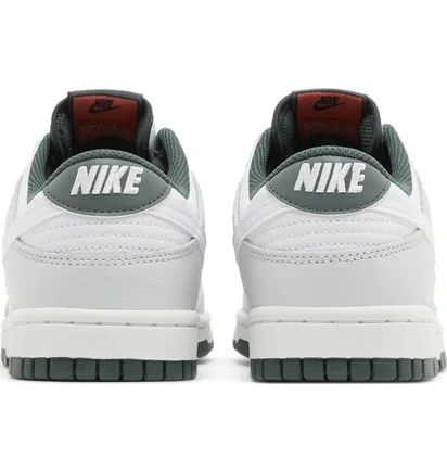 Кросівки чоловічі Nike Dunk Low Se Grey HF2874-001
