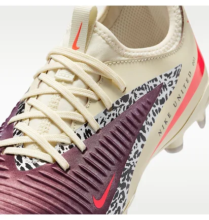 Бутси дитячі Nike Jr Phantom 6 Low Academy Beige/Bordo IO8480-661