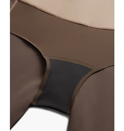 Шорты женские Nike One Leak Protection Brown DZ5312-283