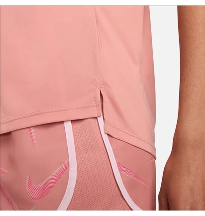 Футболка женская Nike Dri-Fit Swoosh Pink FB4696-618
