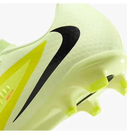 Бутсы унисекс Nike Phantom 6 Low Academy Fg/Mg Green HJ4564-800