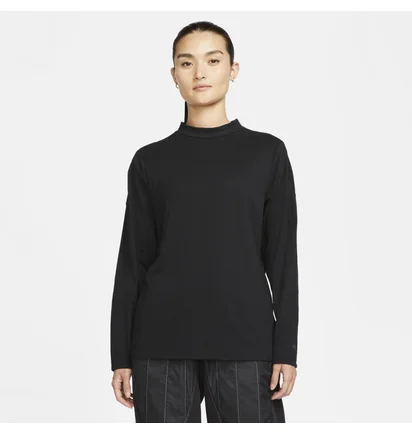 Свитшот женский Nike Sportswear Dri-Fit Adv Tech Pack Black DD4628-010