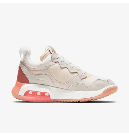 Кроссовки женские Air Jordan Wmns Ma2 Sp Peach DC7729-100