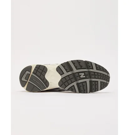 Кроссовки мужские New Balance 725V1 Grey ML725AG