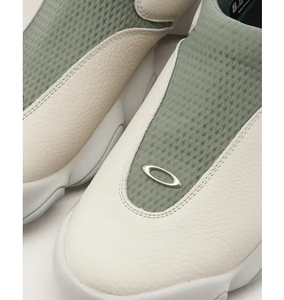 Кроссовки мужские Oakley Factory Team Suede Flesh Beige BDS24S00003860WH01