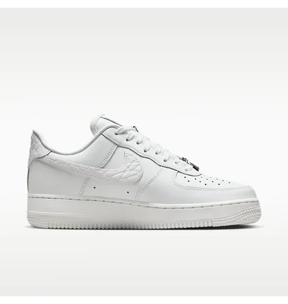 Кроссовки женские Nike Air Force 1 07 Low White IM6485-121