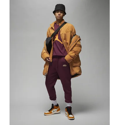 Футболка чоловіча Air Jordan M J Jumpman Ss Crew Bordo Cj0921-680