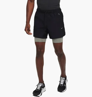 Шорты мужские Nike Stride Running Division 5 Dri-Fit Water-Repellent 2-In-1 Running Shorts Black FZ1135-010