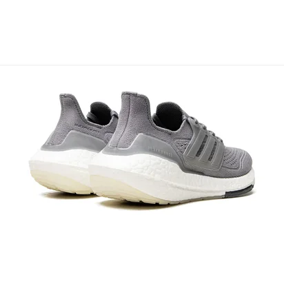 Кросівки жіночі Adidas Ultraboost 21 Grey FY0404
